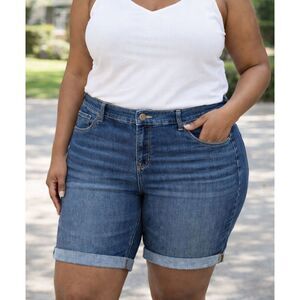 Old Navy Jean Shorts Womens 16 Blue Mid Rise Cuffed Stretch Denim